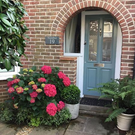 Number 19 B&B Chichester Exterior photo