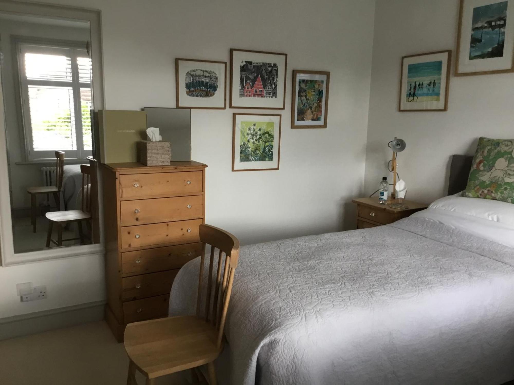 Number 19 B&B Chichester Room photo
