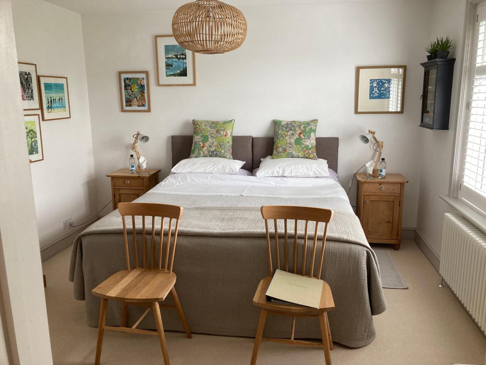 Number 19 B&B Chichester Room photo